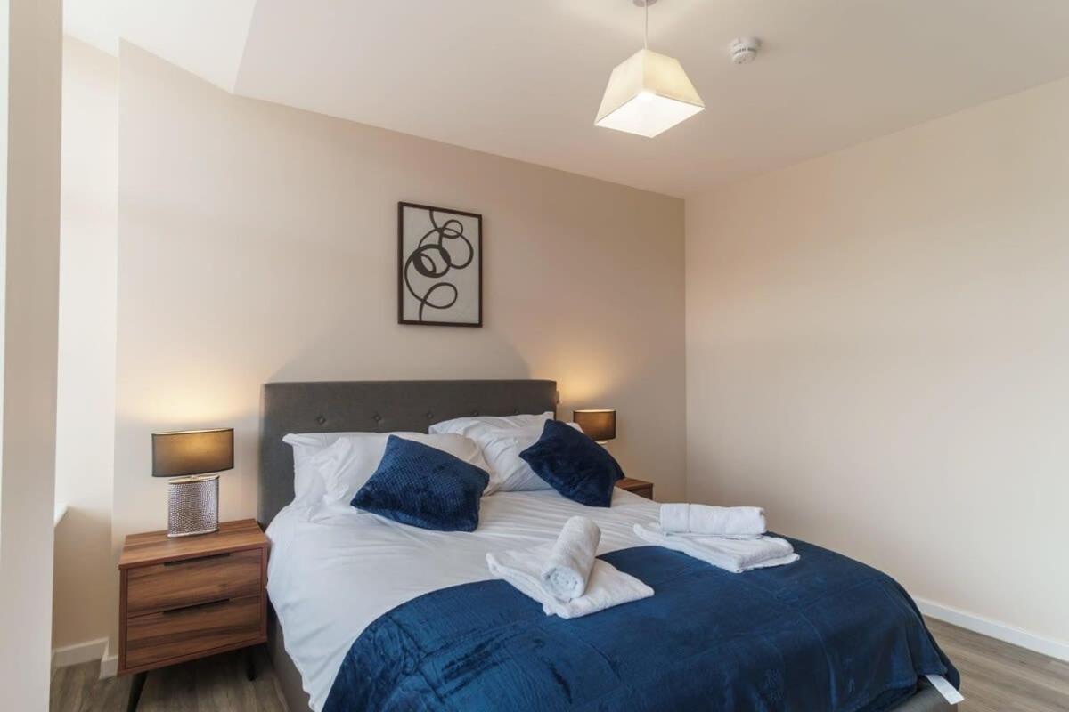 Bright 2 Bed Apartment Manchester - Sleeps 4 Exterior photo